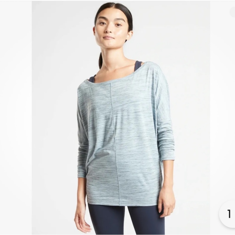 Athleta Essence Flow Top Heathered Gray Long Sleeve Yoga Top Size S